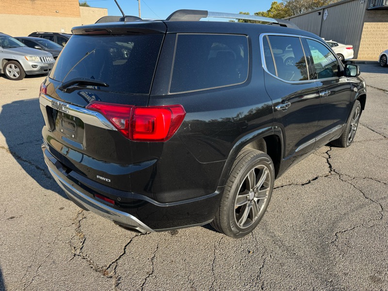 GMC Acadia Denali AWD 2017 GMC Acadia Denali AWD 2017