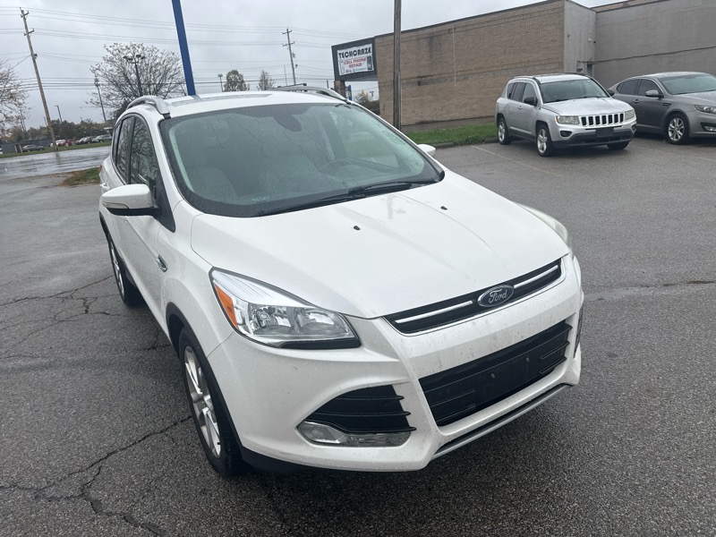 Ford Escape Titanium FWD 2015 Ford Escape Titanium FWD 2015