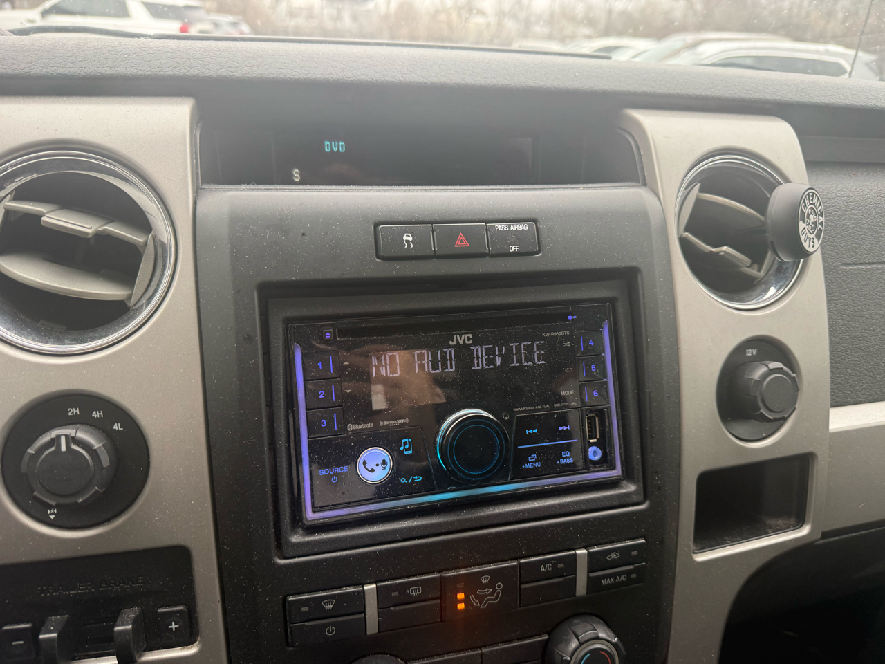 Ford F-150 4WD SuperCrew 145" FX4 2010