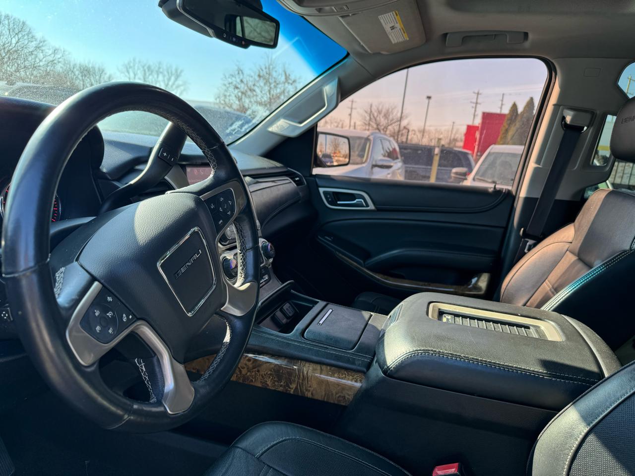 GMC Yukon Denali 4WD 2016
