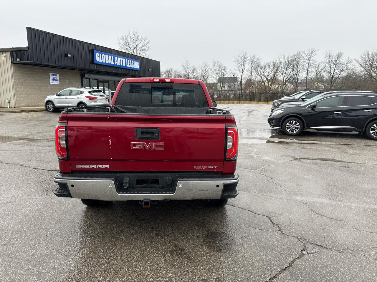 GMC Sierra 1500 4WD Crew Cab 153.0" SLT 2018
