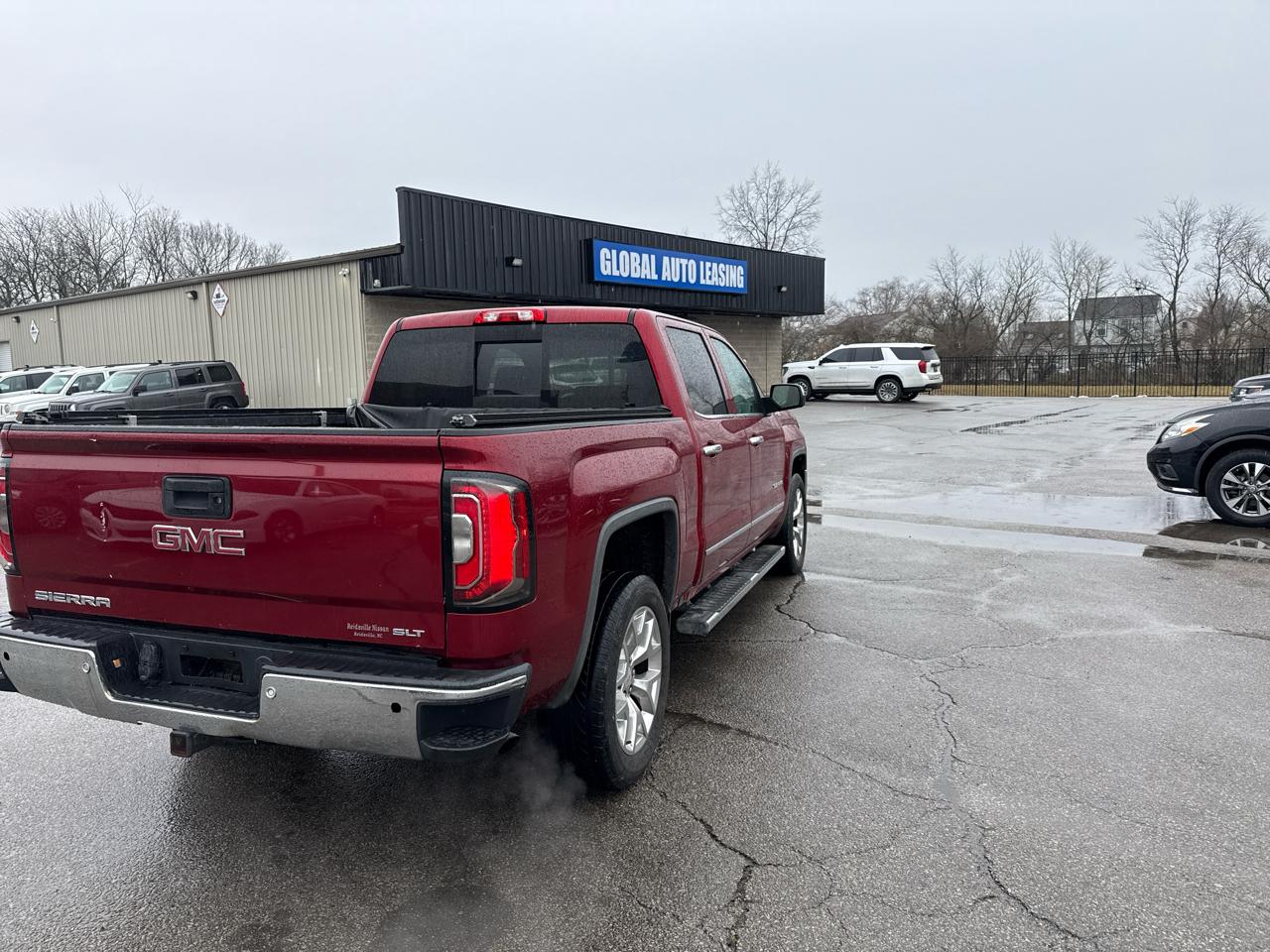 GMC Sierra 1500 4WD Crew Cab 153.0" SLT 2018