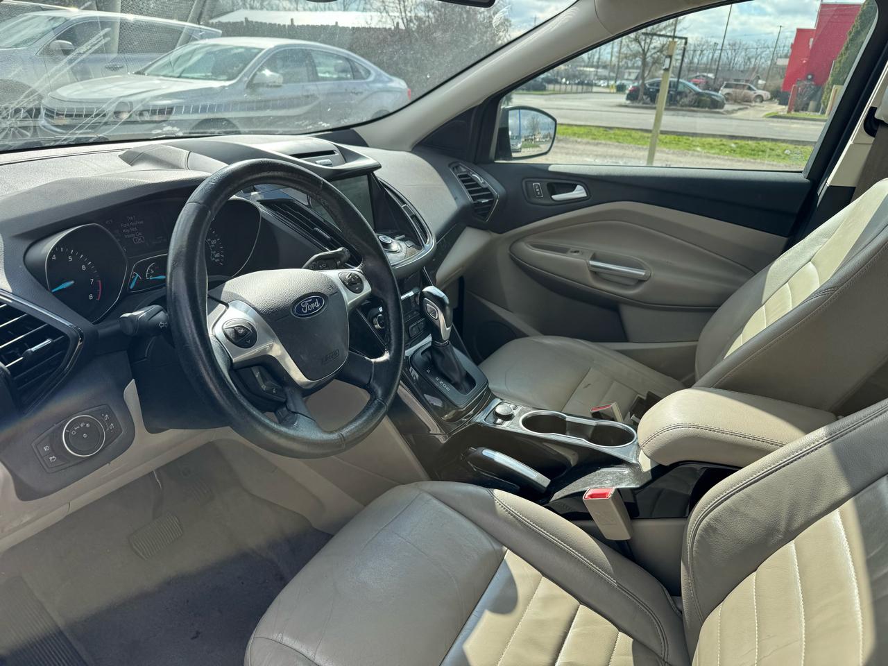 Ford Escape Titanium 4WD 2016