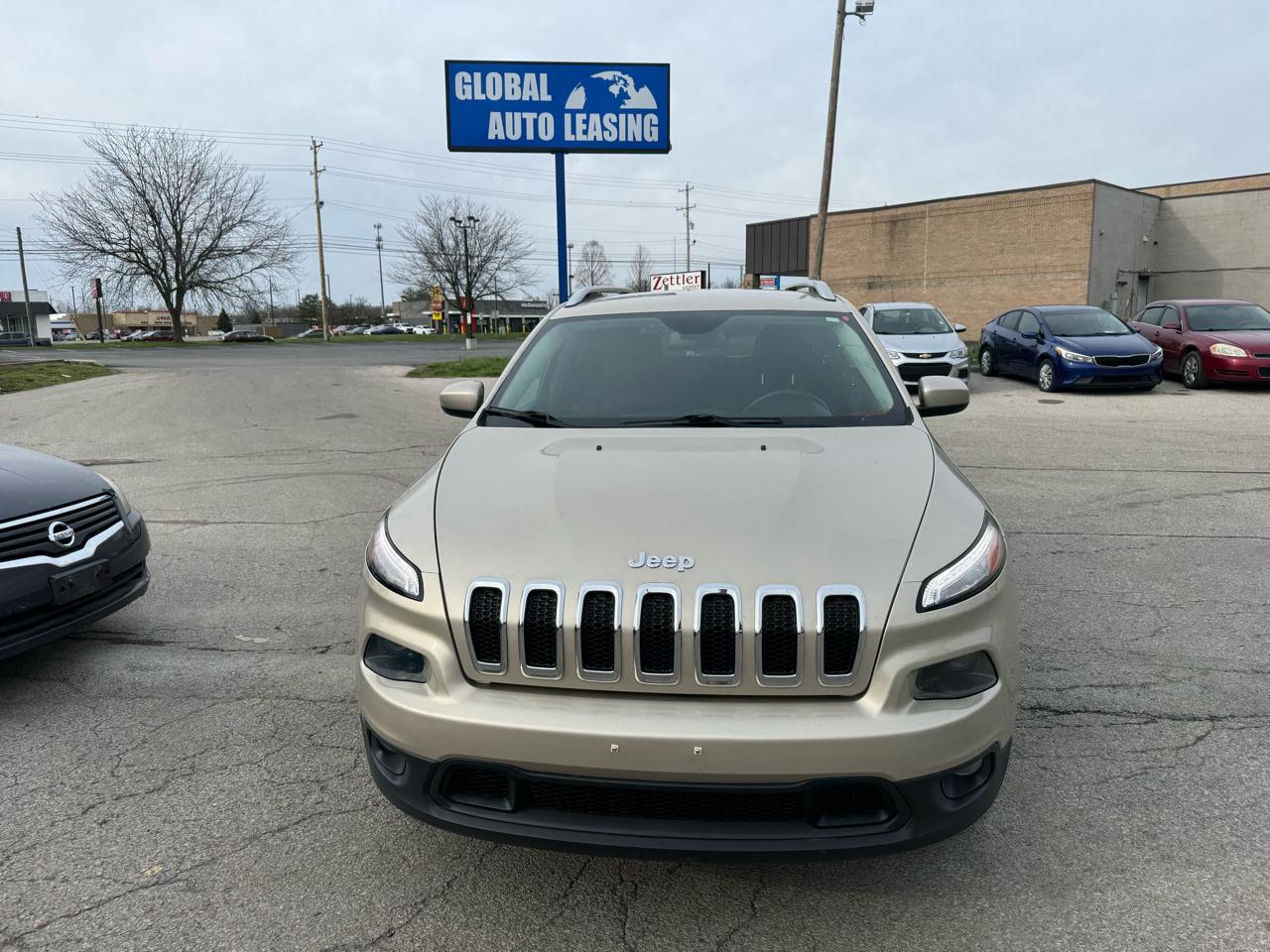 Jeep Cherokee Latitude 4WD 2015
