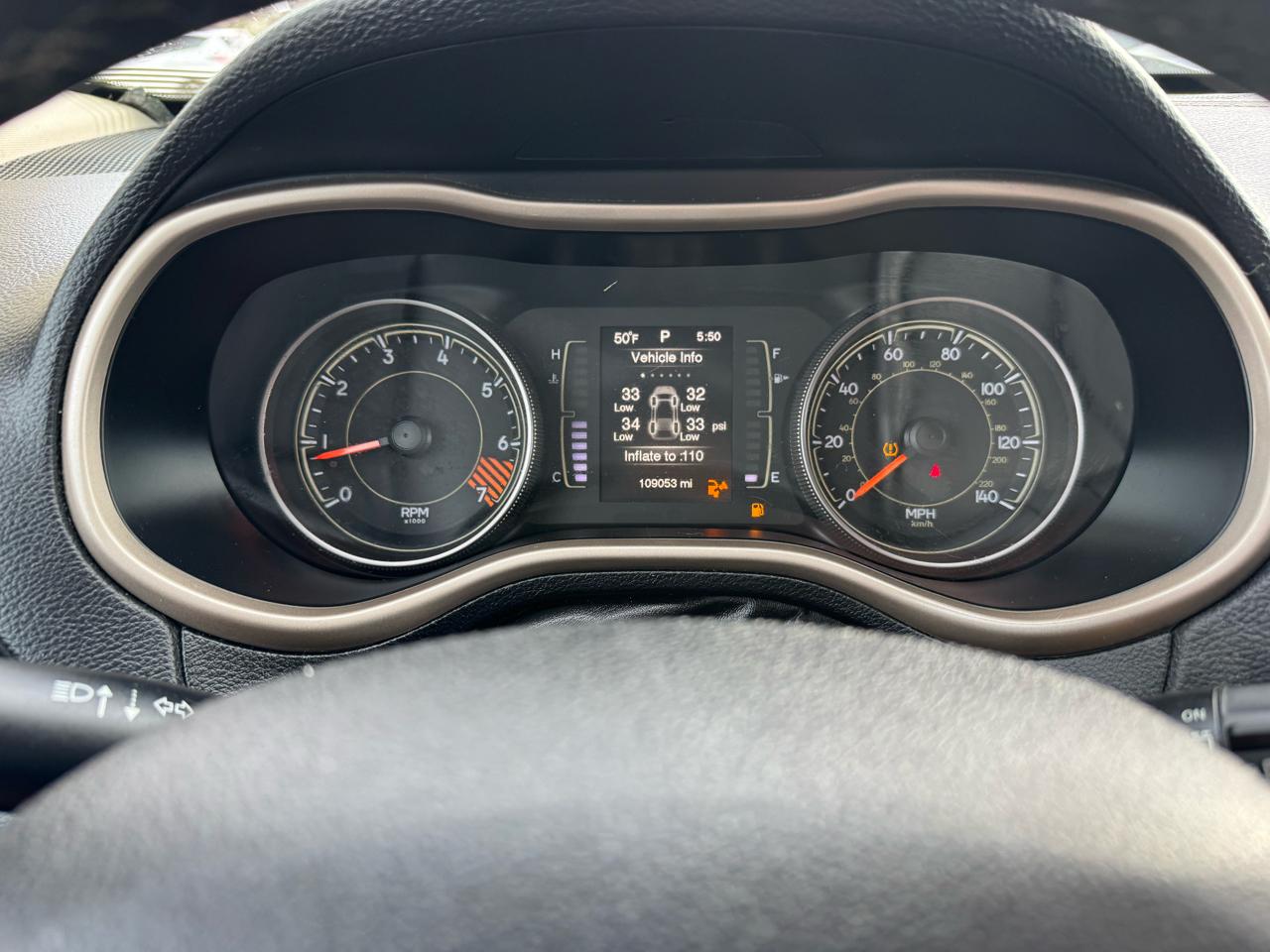 Jeep Cherokee Latitude 4WD 2015