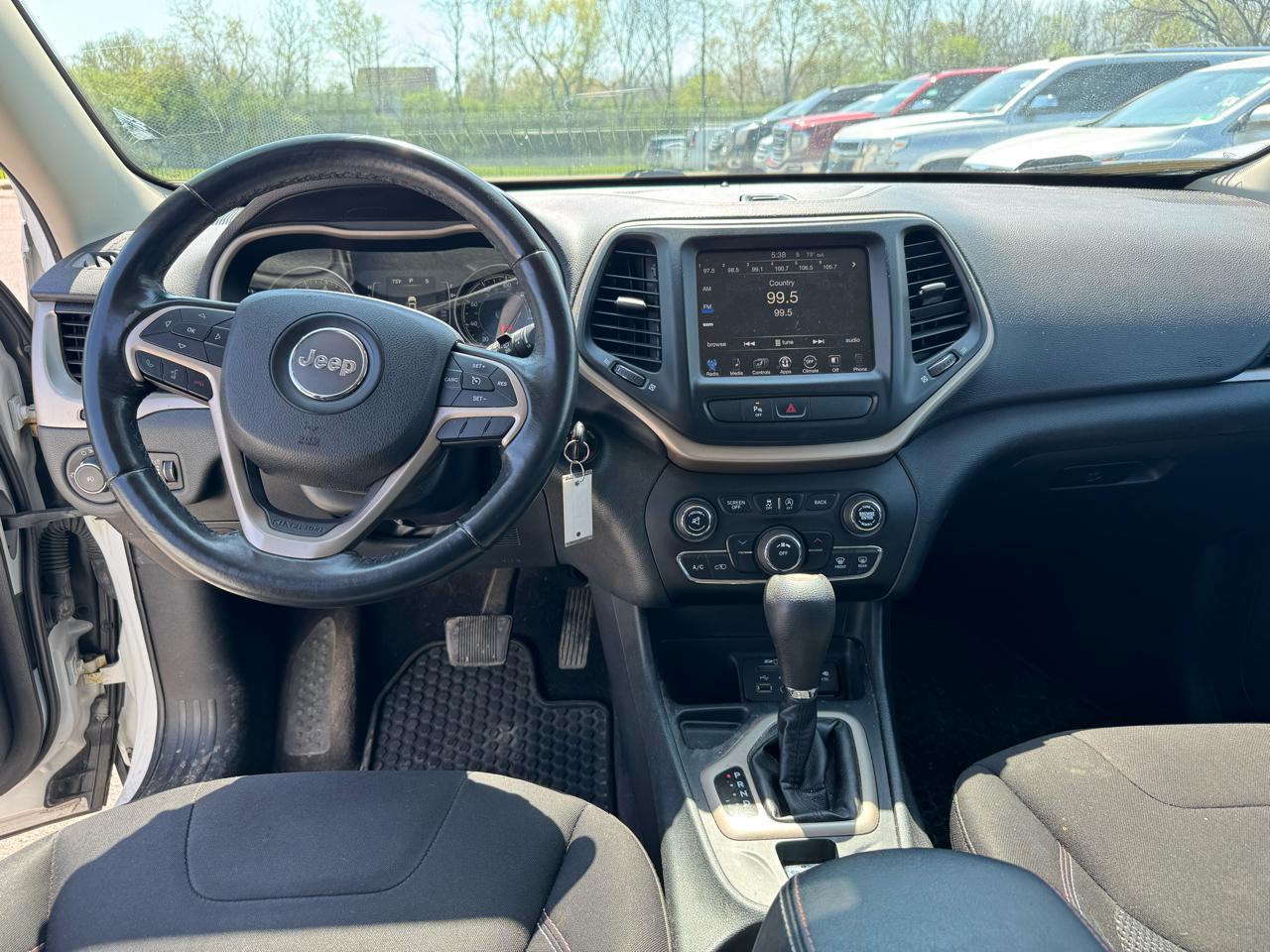 Jeep Cherokee Latitude FWD 2016