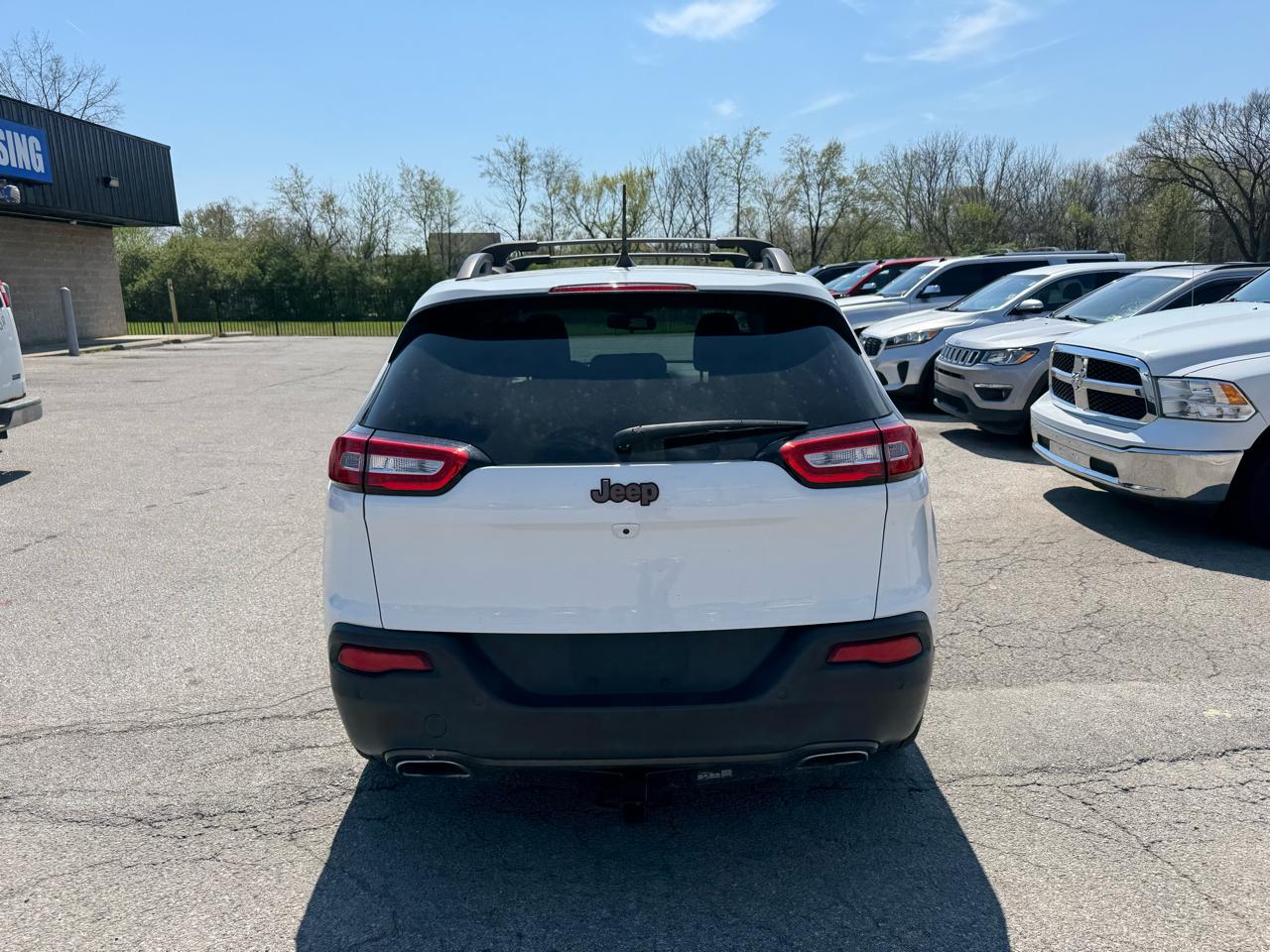 Jeep Cherokee Latitude FWD 2016