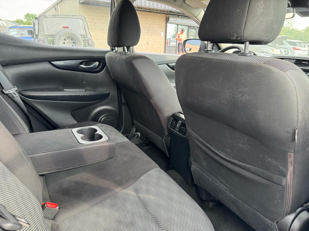 Nissan Rogue Sport S 2019