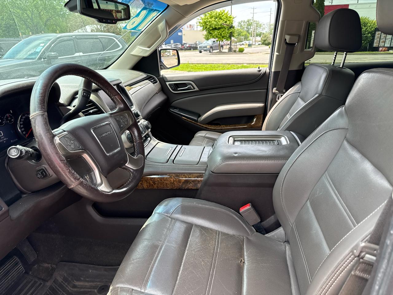 GMC Yukon Denali 4WD 2016