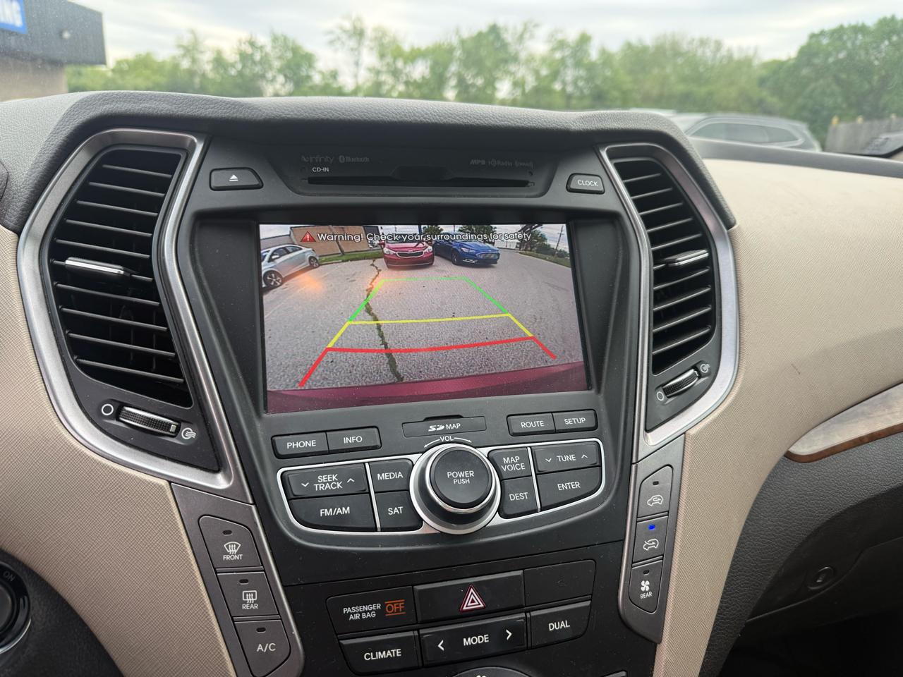 Hyundai Santa Fe SE w/Ultimate Package AWD 2016
