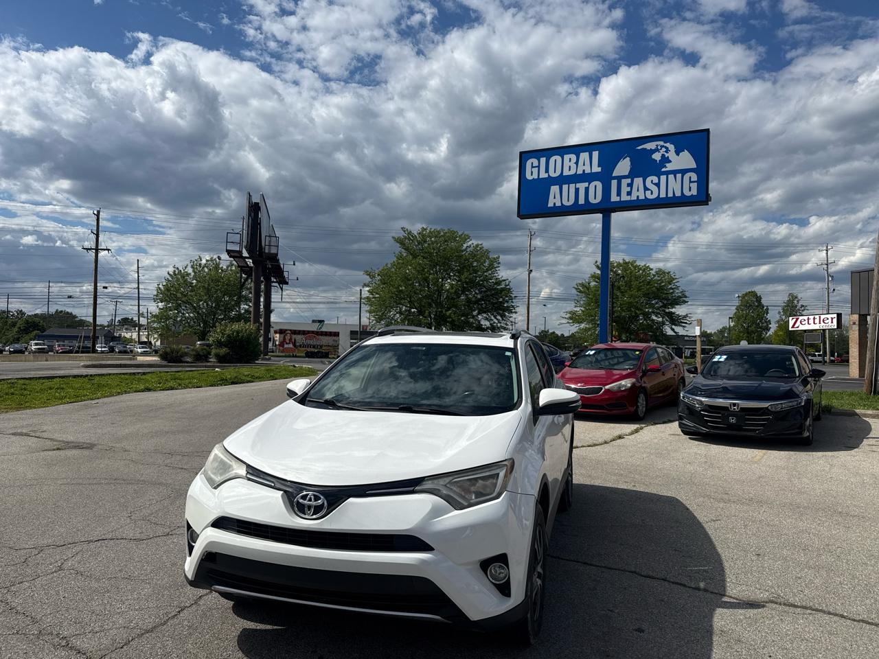 Toyota RAV4 XLE FWD 2016