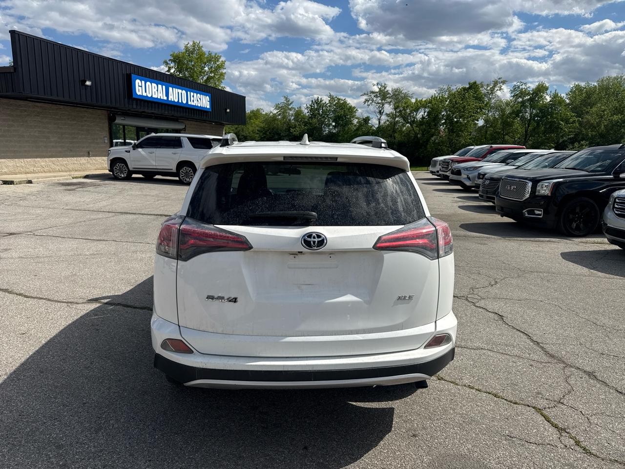 Toyota RAV4 XLE FWD 2016
