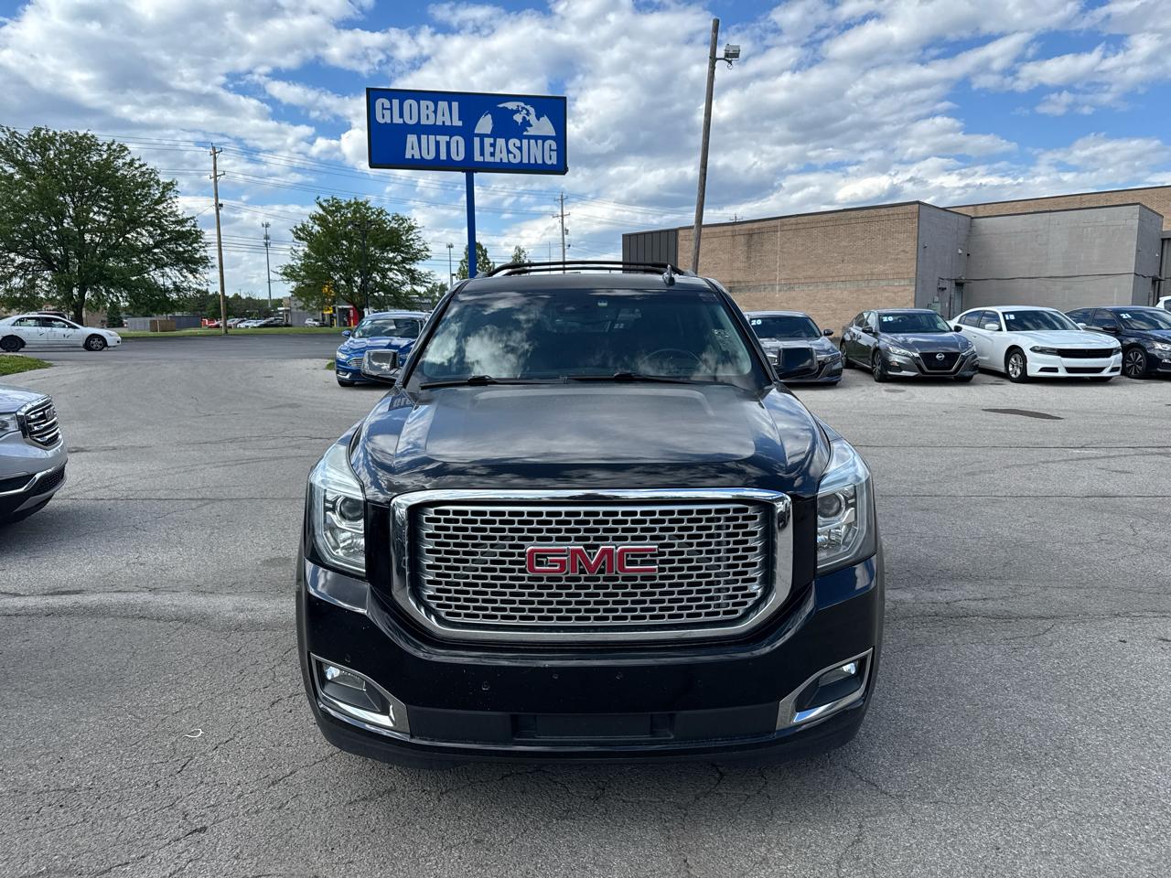 GMC Yukon XL Denali 4WD 2016