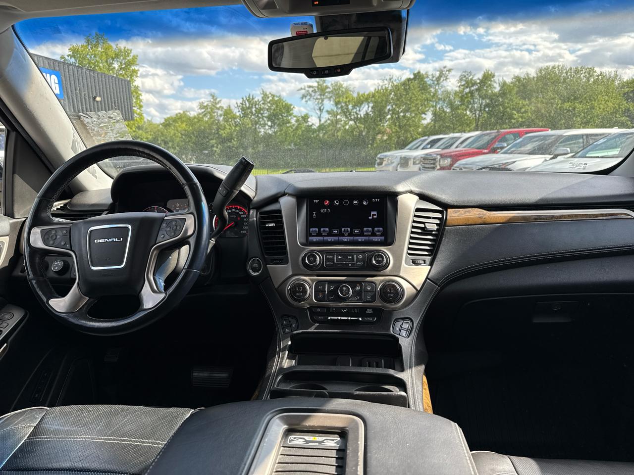 GMC Yukon XL Denali 4WD 2016