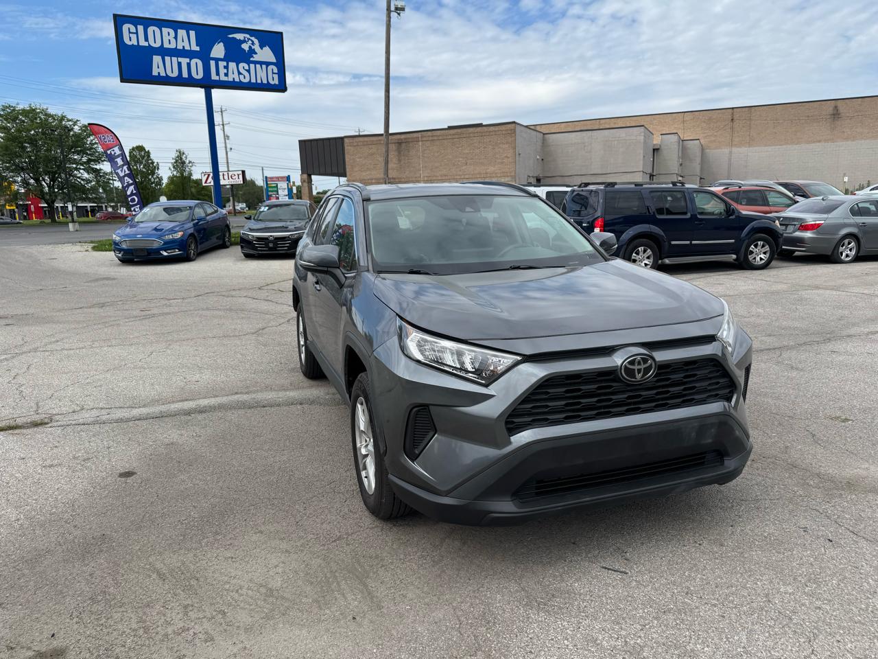 Toyota RAV4 XLE 2021