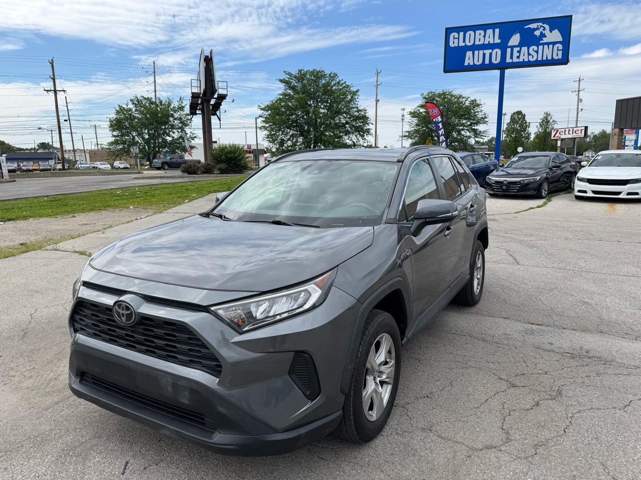 Toyota RAV4 XLE 2021
