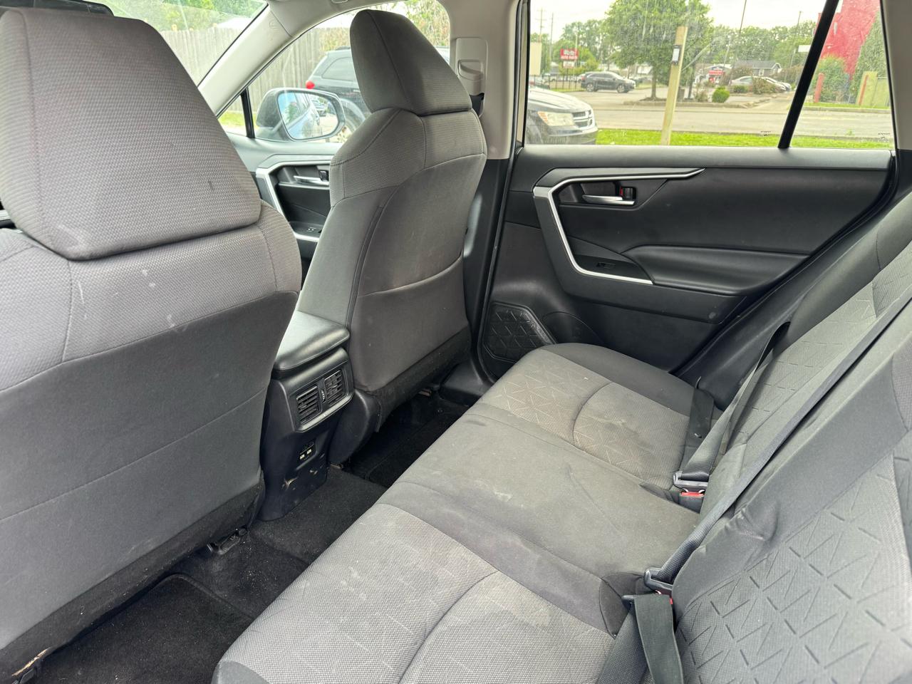 Toyota RAV4 XLE 2021