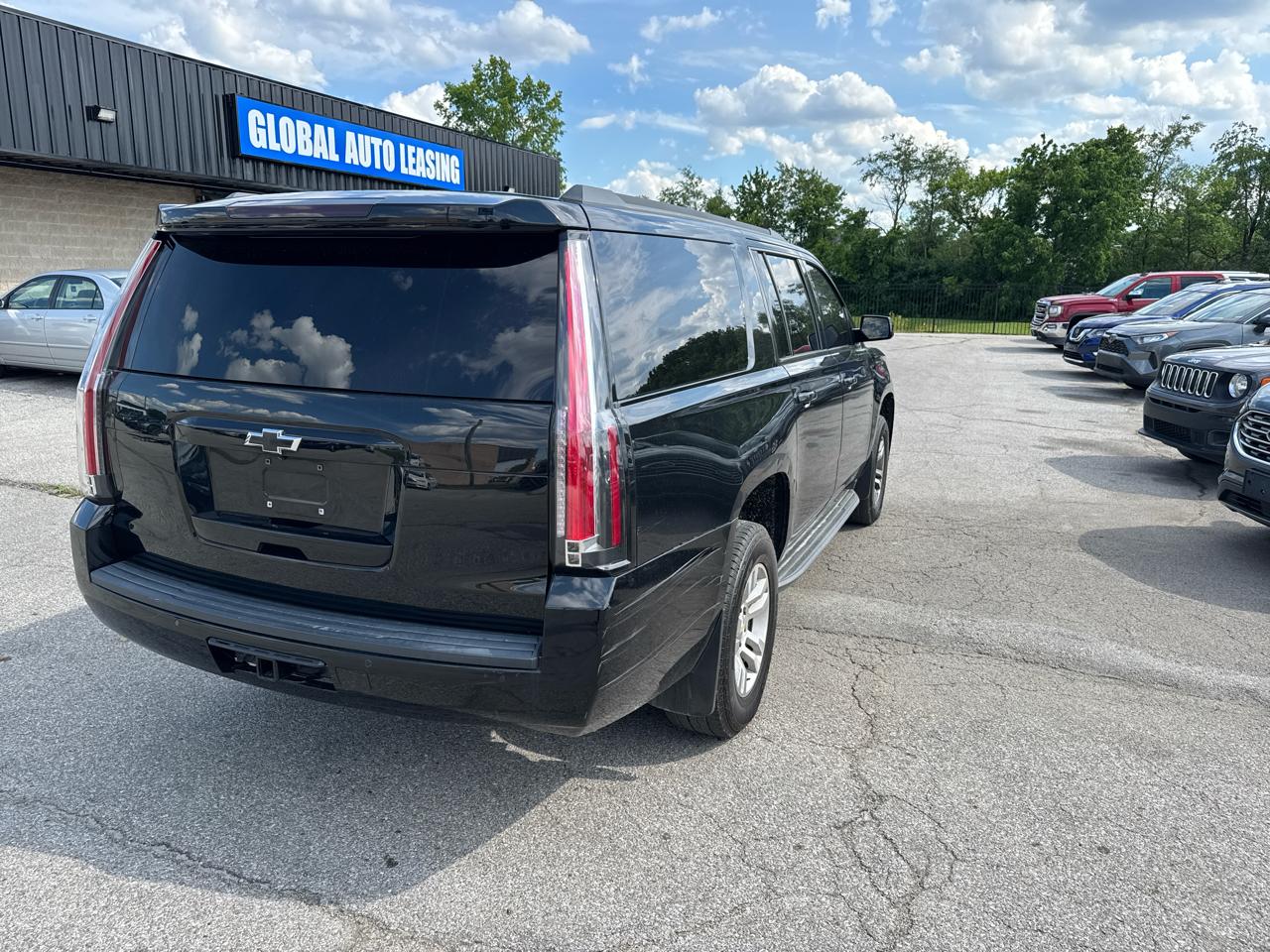 Chevrolet Suburban LT 4WD 2016