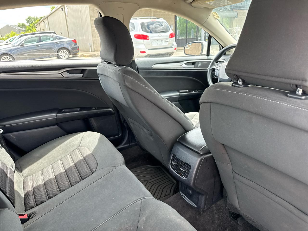 Ford Fusion SE 2017