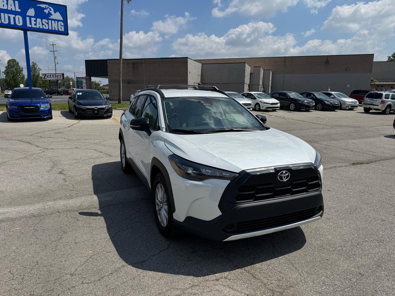 Toyota Corolla Cross LE AWD 2026