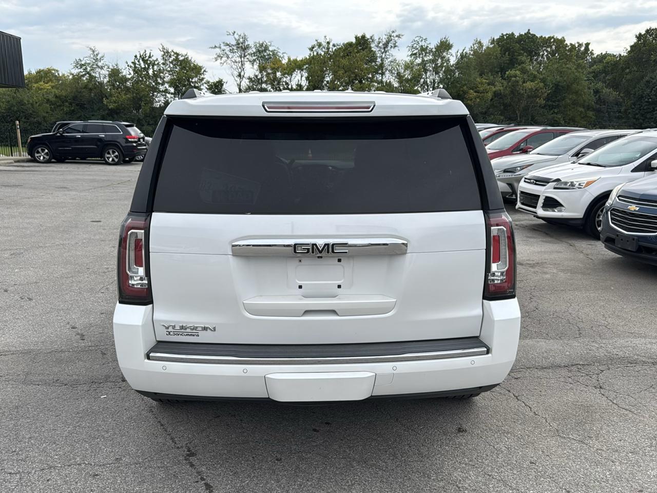 GMC Yukon Denali 4WD 2017