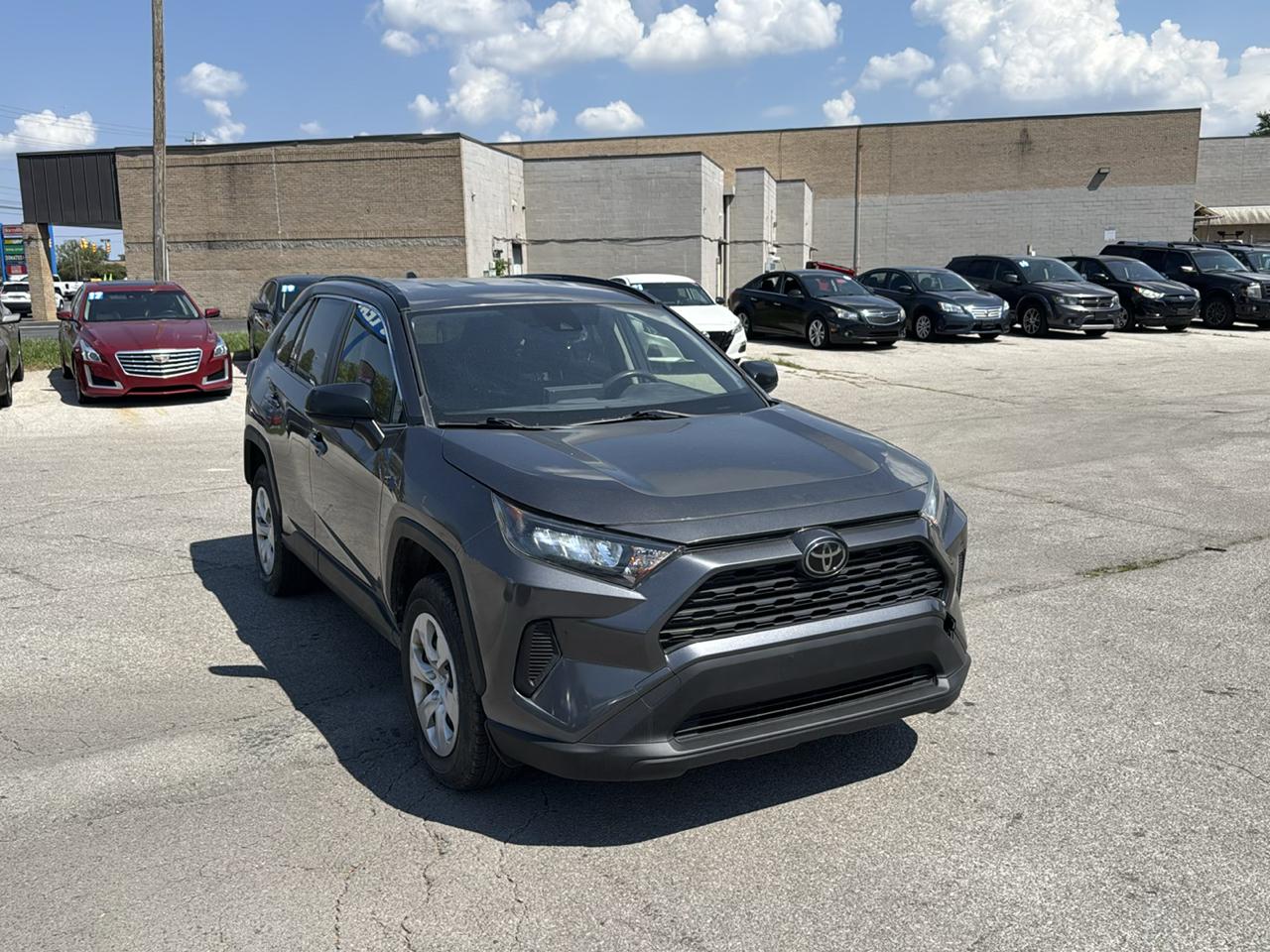 Toyota RAV4 LE AWD 2019