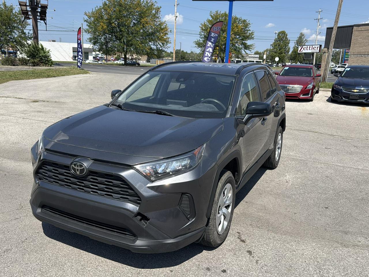 Toyota RAV4 LE AWD 2019
