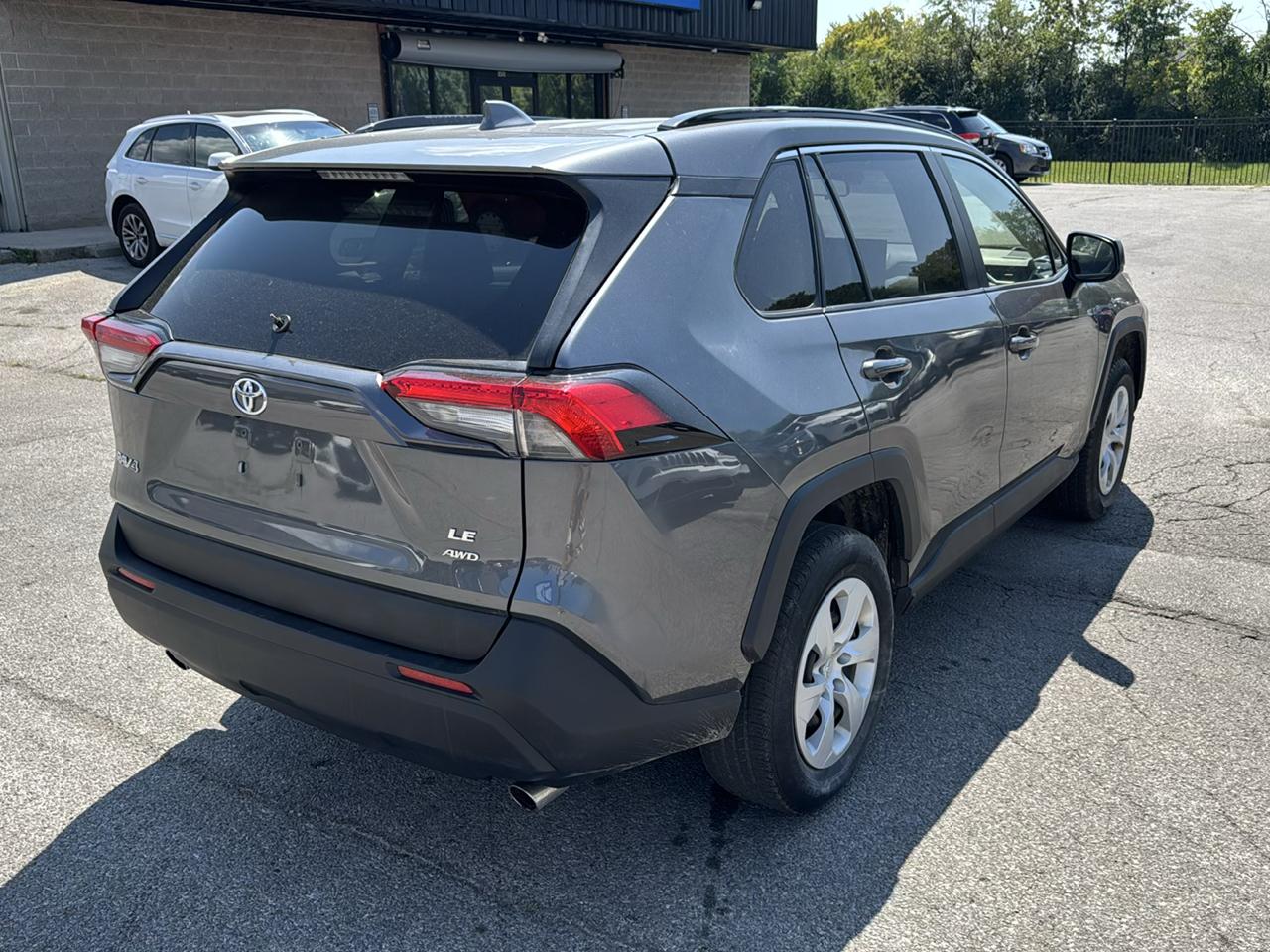 Toyota RAV4 LE AWD 2019