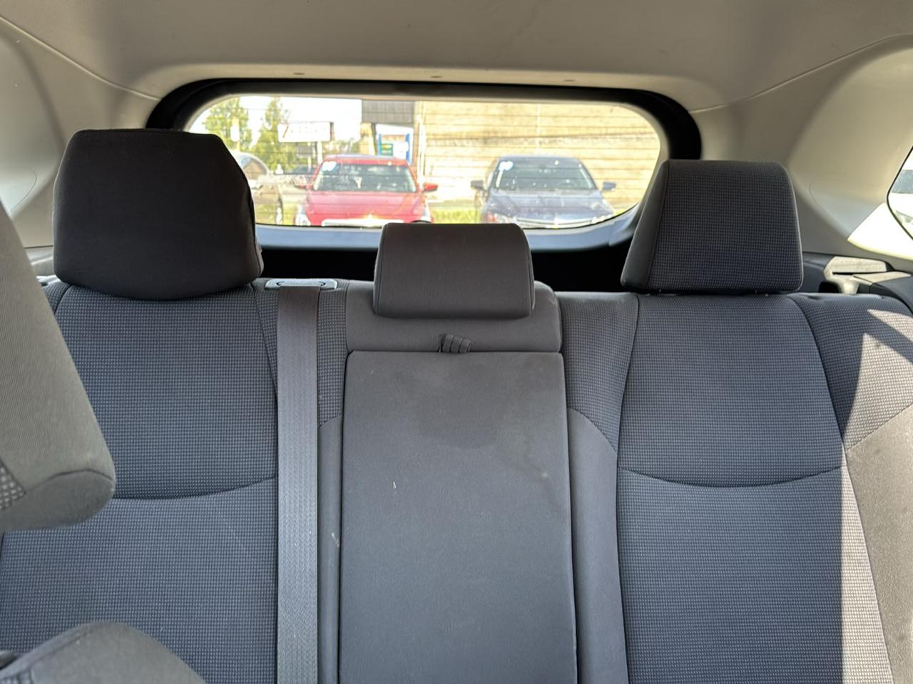 Toyota RAV4 LE AWD 2019