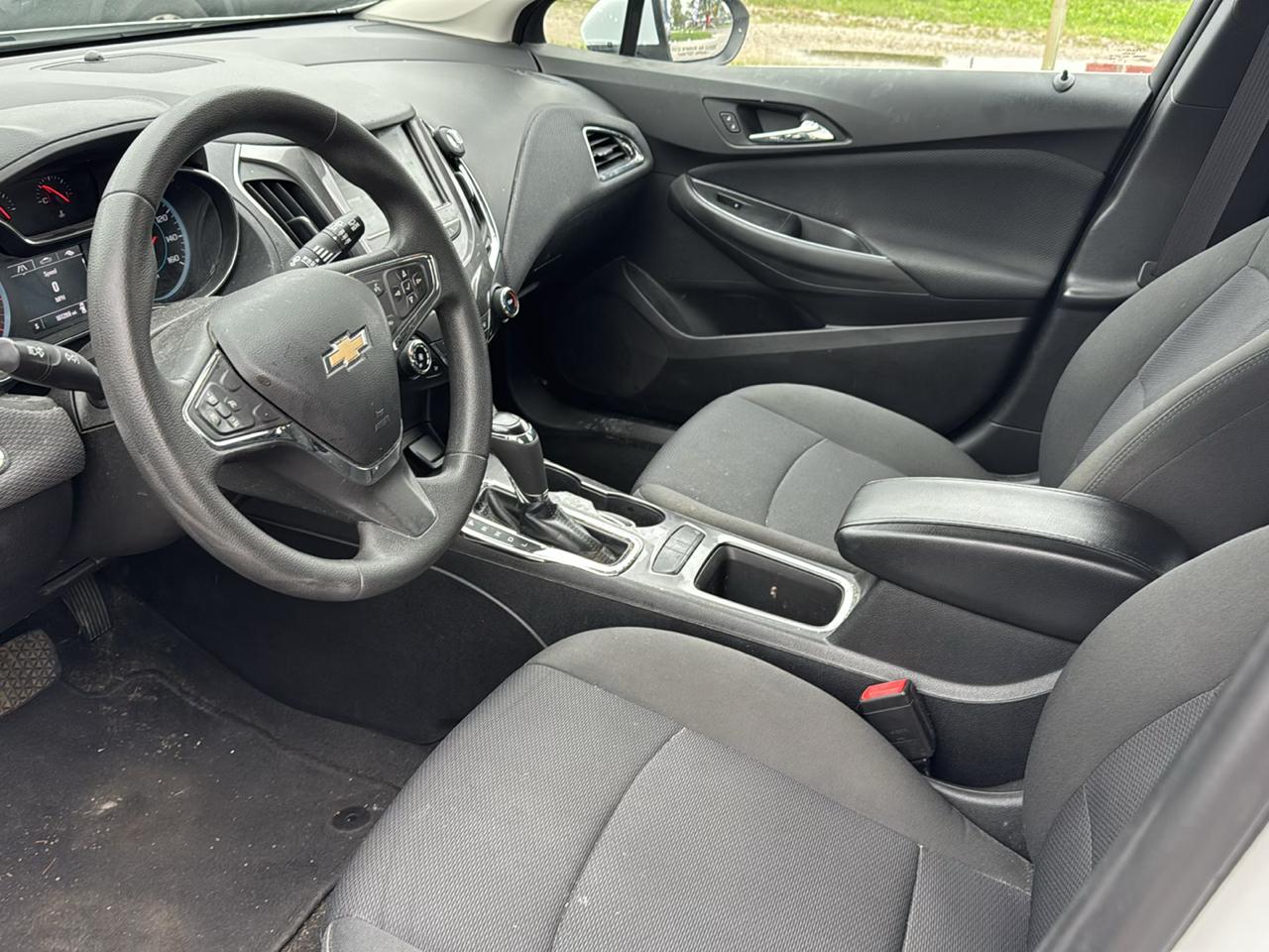 Chevrolet Cruze LT Auto Hatchback 2017