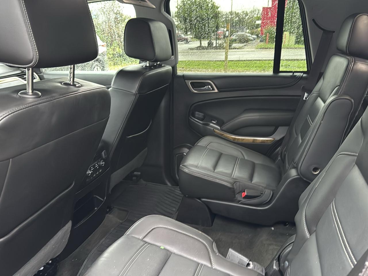 GMC Yukon Denali 4WD 2017
