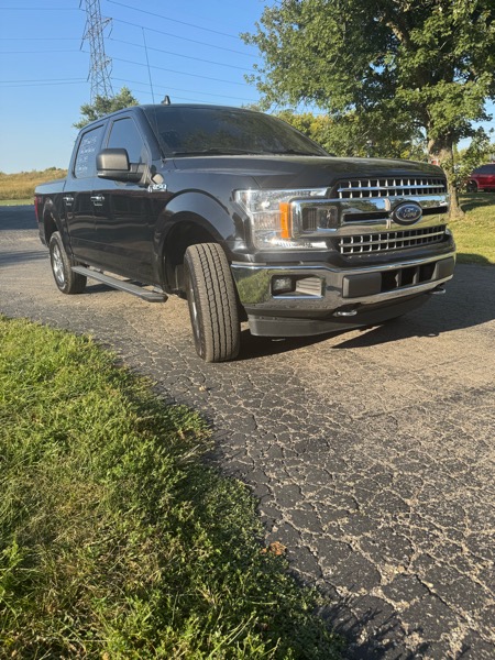 Ford F-150 SuperCrew 150" XLT 4WD 2019 Ford F-150 SuperCrew 150" XLT 4WD 2019