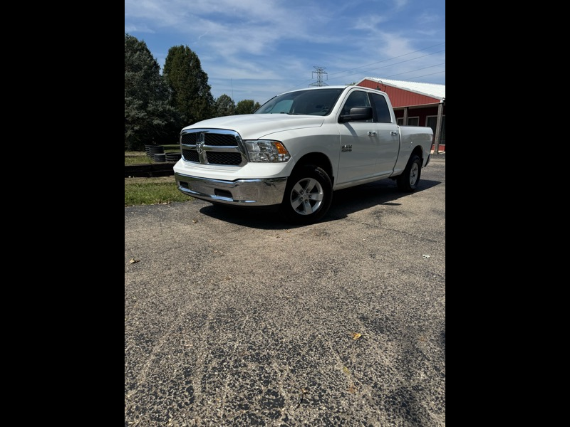 2018 RAM 1500 4WD Quad Cab 140.5" SLT
