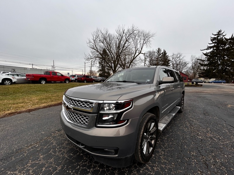Chevrolet Suburban LT 4WD 2018
