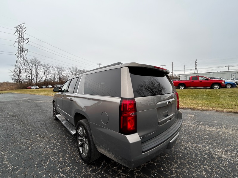 Chevrolet Suburban LT 4WD 2018