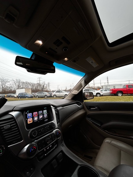 Chevrolet Suburban LT 4WD 2018
