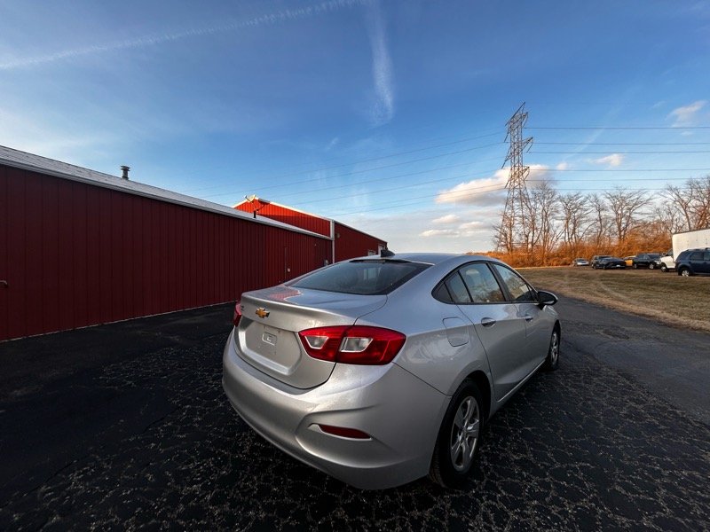 Chevrolet Cruze LS Auto 2017