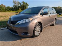 2014 Toyota Sienna 
