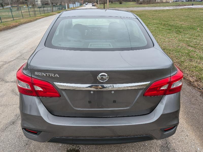 Nissan Sentra S 2019