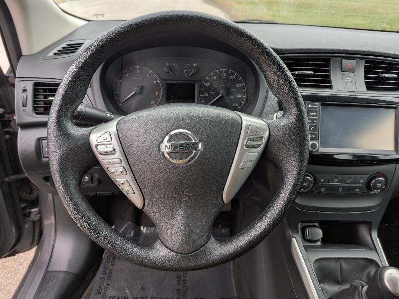 Nissan Sentra S 2019