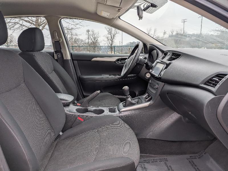 Nissan Sentra S 2019