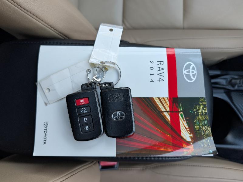 Toyota RAV4 Limited AWD 2014