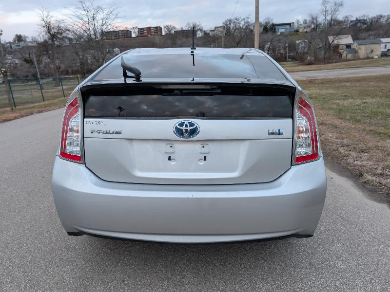 Toyota Prius Two 2012