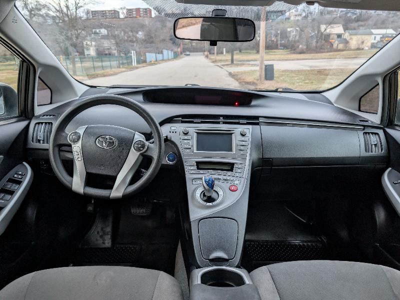 Toyota Prius Two 2012