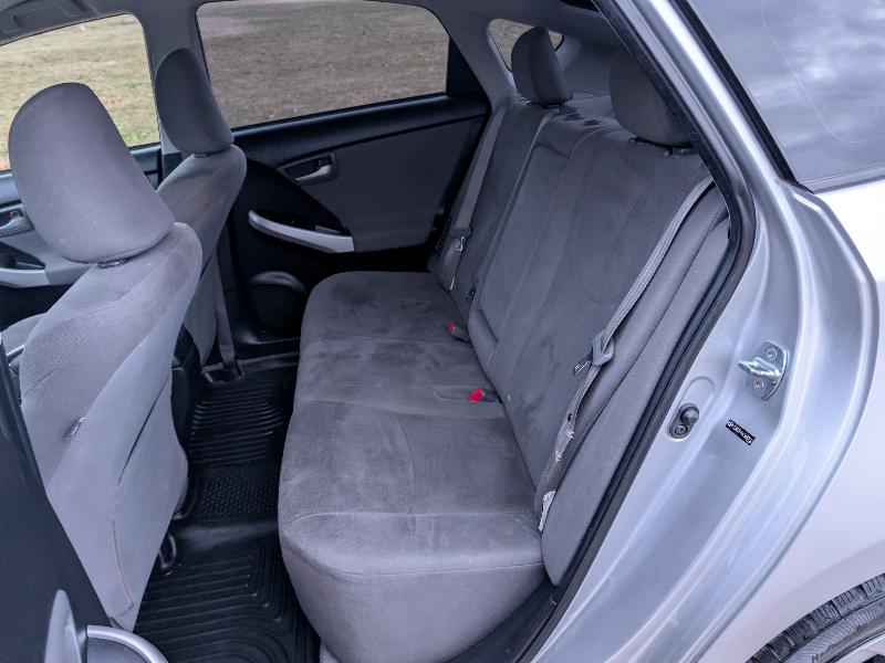 Toyota Prius Two 2012