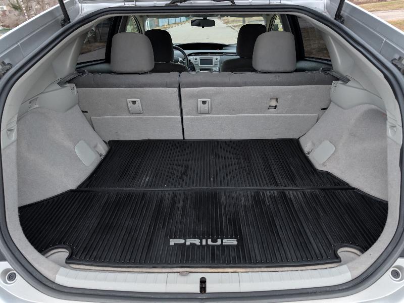 Toyota Prius Two 2012