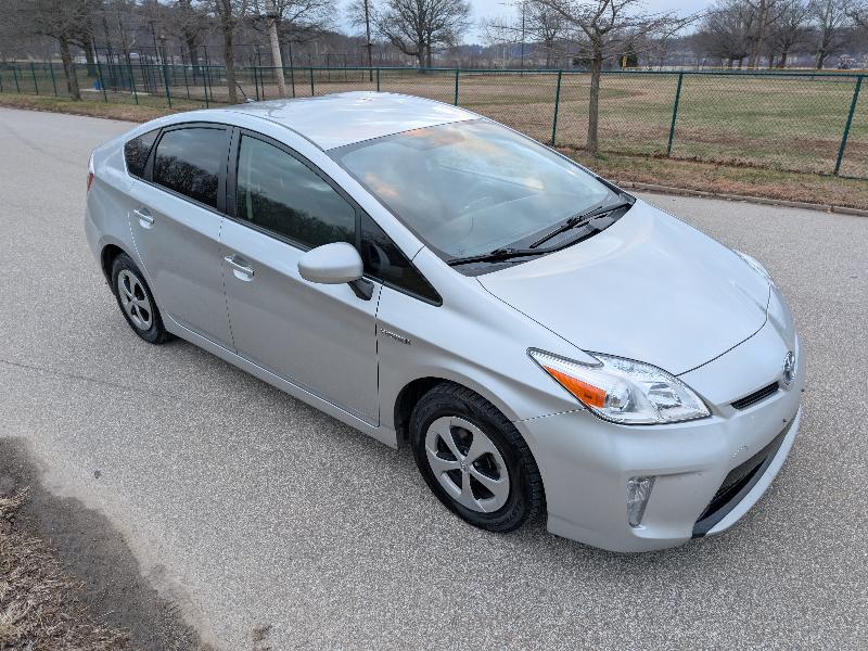 Toyota Prius Two 2012