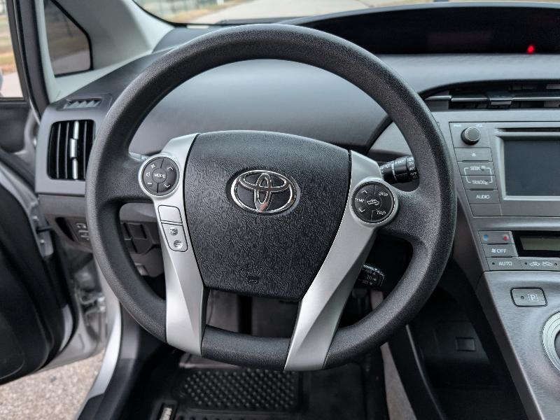 Toyota Prius Two 2012