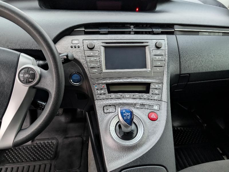 Toyota Prius Two 2012