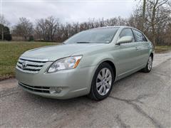 2005 Toyota Avalon 